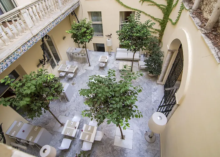 Petit Palace Santa Cruz